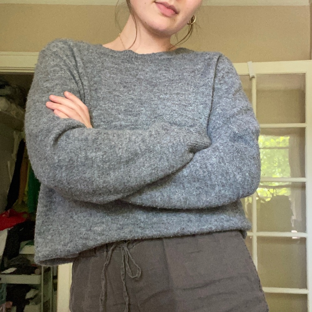 H&M basics grey crewneck sweater